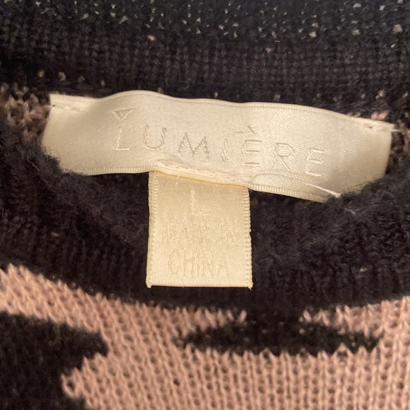 Lumière sweater, worn but in good condition. - Picture 2 of 7